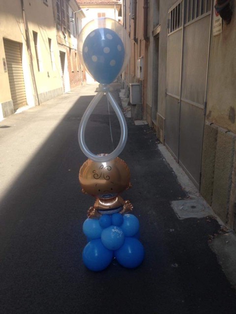 Composizione palloncini baby shower ciuccio bambino