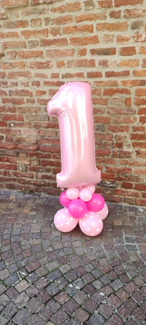 Composizione palloncini per primo compleanno