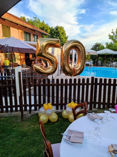 Composizione pallonici compleanno 50 anni uomo donna