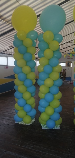 Totem palloncini per evento aziendale